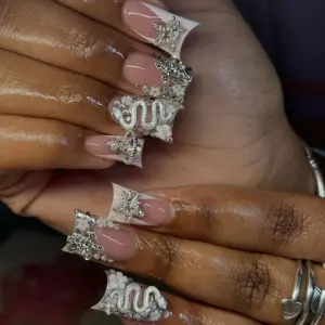 French Tip Press-On Nails 24-Piece Set — Cross Rhinestone Design
