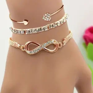 Crystal Heart Bracelet Set — Women's